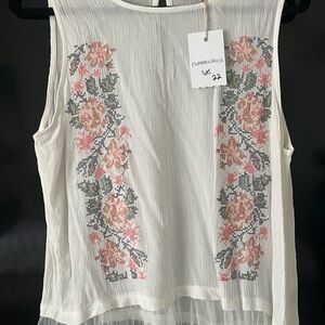 Oh Deer! White Floral Embroidered Blouse